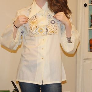 🌻White Embroidered 70's Blouse